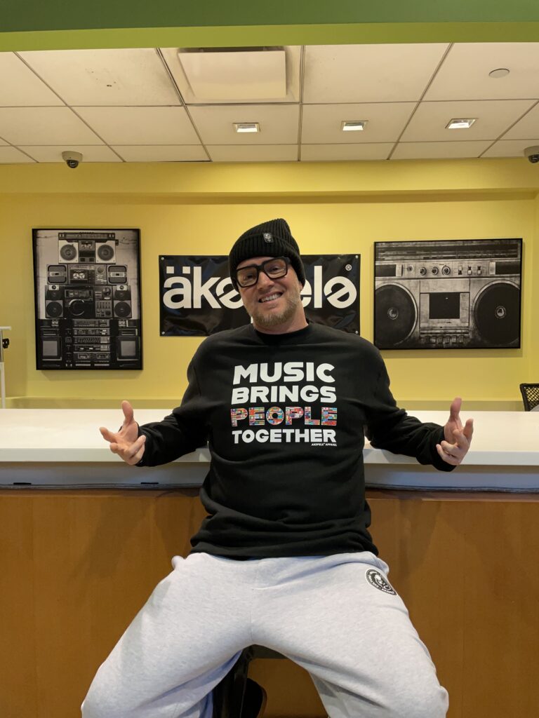 DJ Renz_Akepele Pop-up - Music Brings People Together
